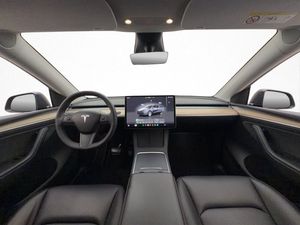 Tesla Model Y bild 14