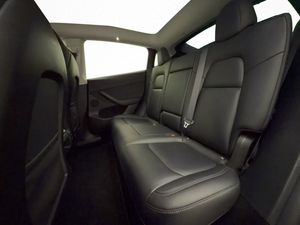 Tesla Model Y bild 18