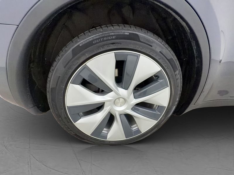 Tesla Model Y bild 34