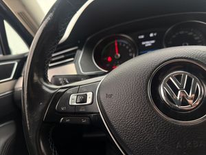 Volkswagen Passat bild 24