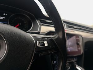 Volkswagen Passat bild 26