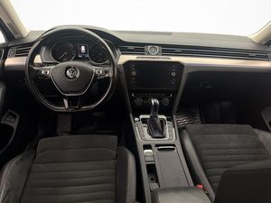 Volkswagen Passat bild 11