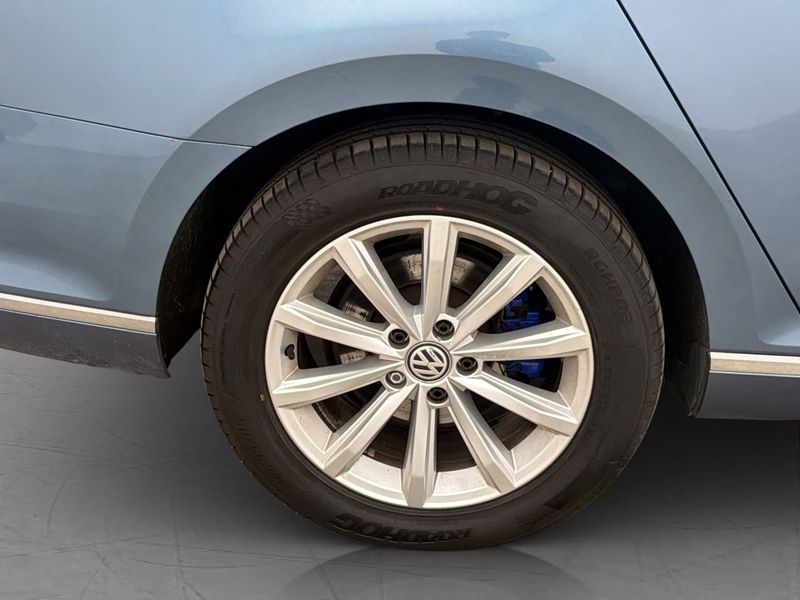 Volkswagen Passat bild 32