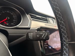 Volkswagen Passat bild 23