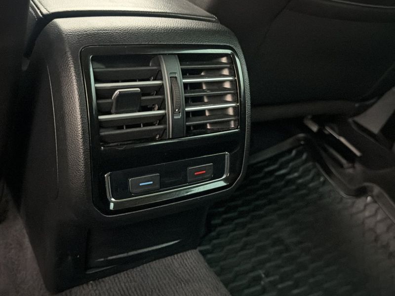Volkswagen Passat bild 13