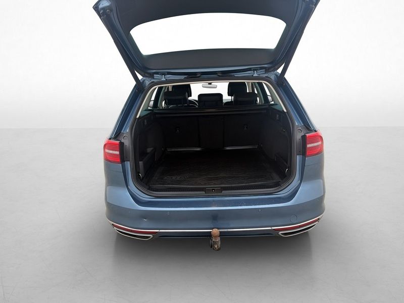 Volkswagen Passat bild 9