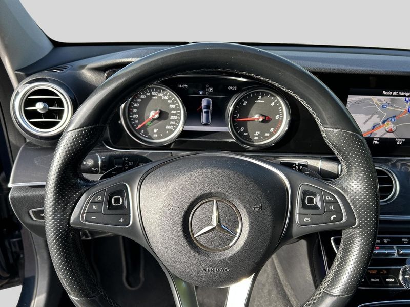 Mercedes E220 bild 4
