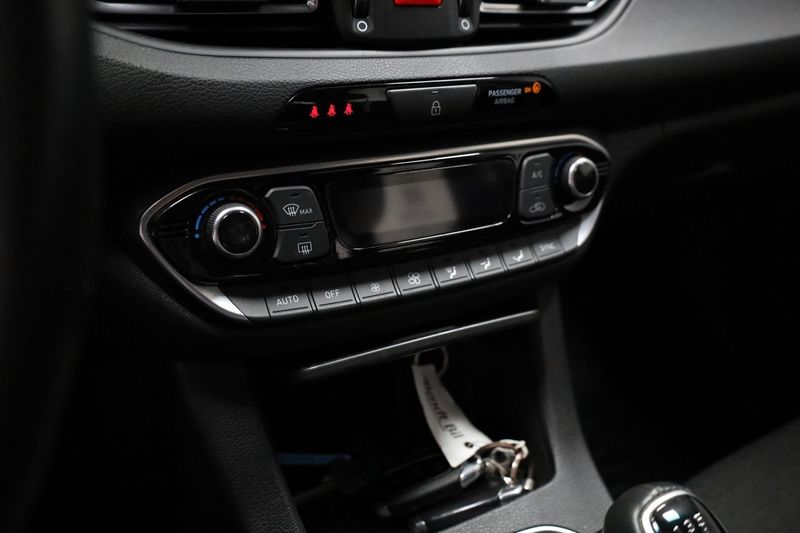Hyundai i30 bild 24