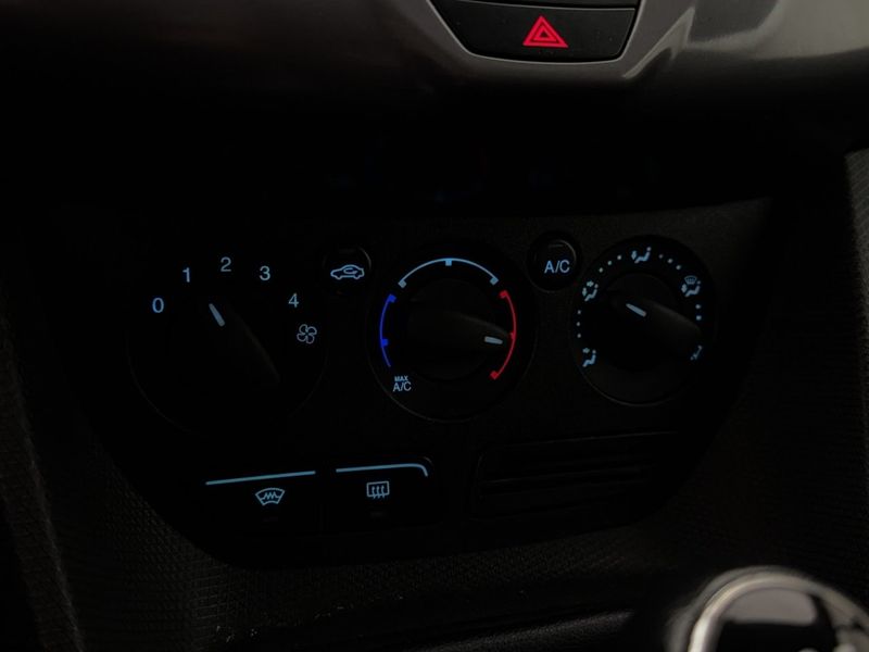 Ford Transit Connect bild 25