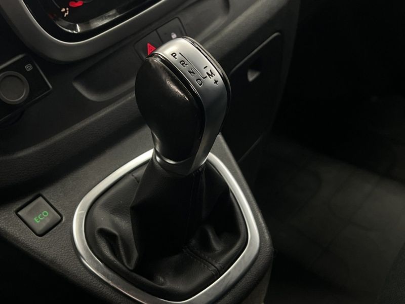 Renault Trafic bild 28