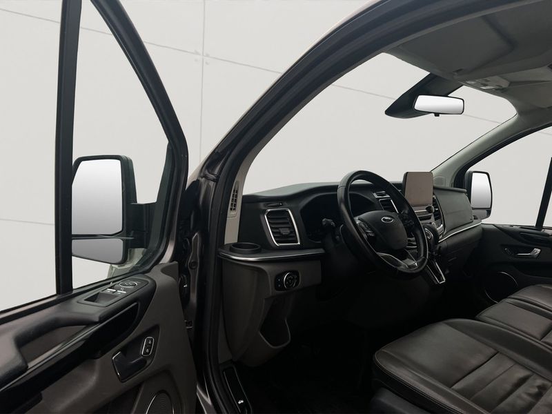 Ford Tourneo Custom bild 15