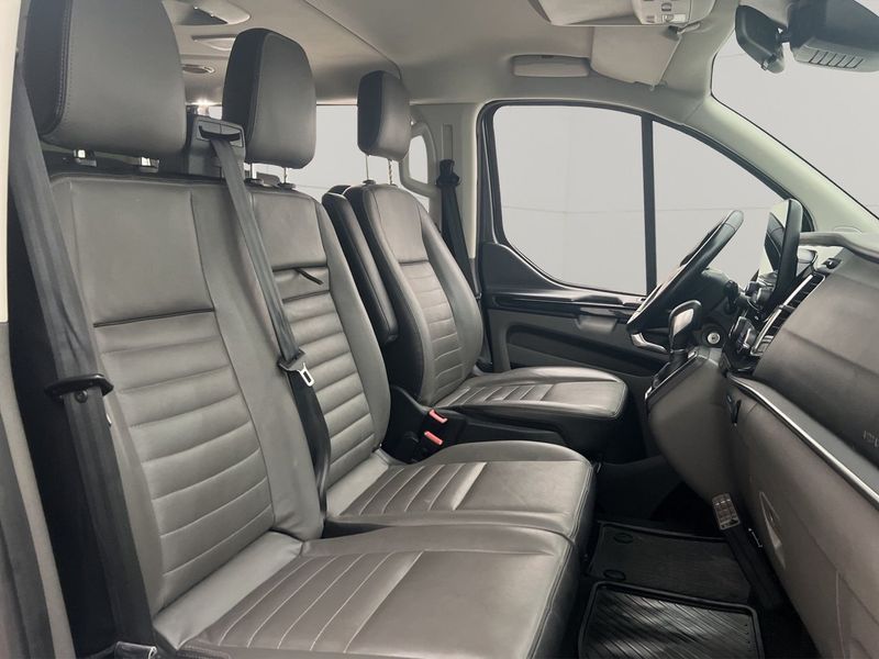 Ford Tourneo Custom bild 28