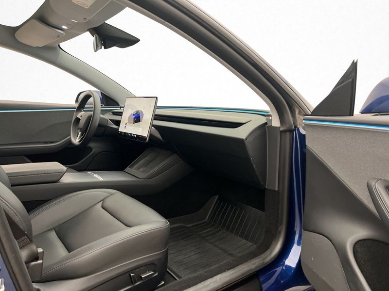 Tesla Model 3 bild 27