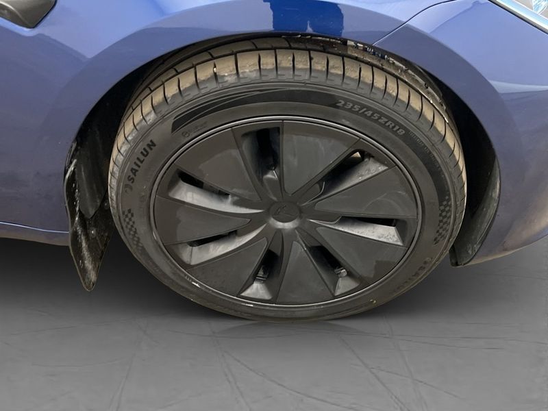Tesla Model 3 bild 33