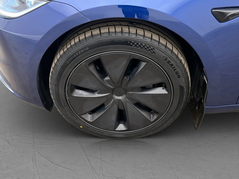 Tesla Model 3 bild 35