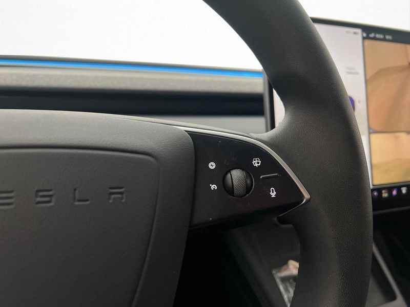 Tesla Model 3 bild 15