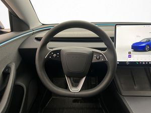 Tesla Model 3 bild 13
