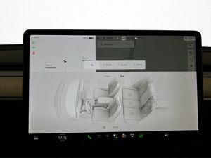Tesla Model Y bild 23