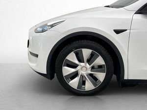 Tesla Model Y bild 31