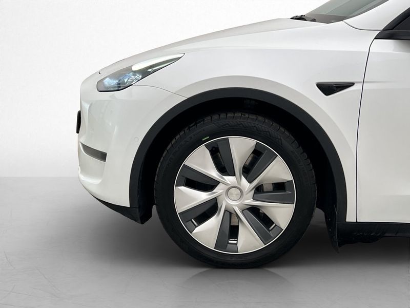 Tesla Model Y bild 31
