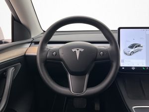 Tesla Model Y bild 13