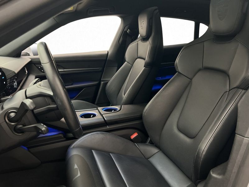 Porsche Taycan bild 12