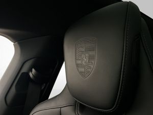 Porsche Taycan bild 14