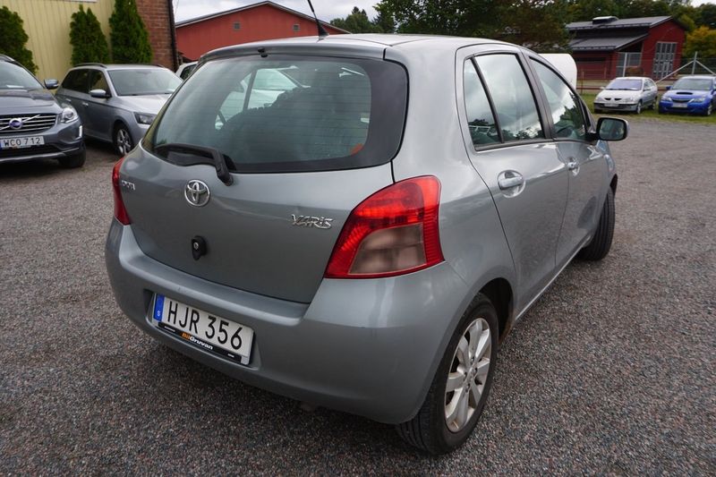 Toyota Yaris bild 3