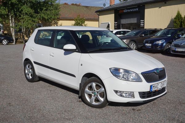 Skoda Fabia 1.6 TDI Elegance M-värmare / 10.200 Mil - 2012