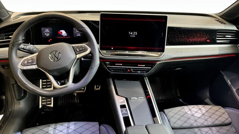 Volkswagen Passat bild 11