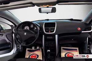 Peugeot 207 bild 10