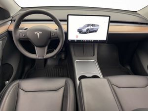 Tesla Model Y bild 13
