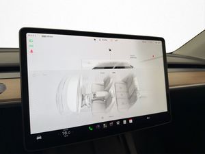 Tesla Model Y bild 24
