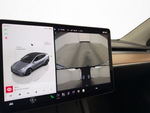 Tesla Model Y bild 27