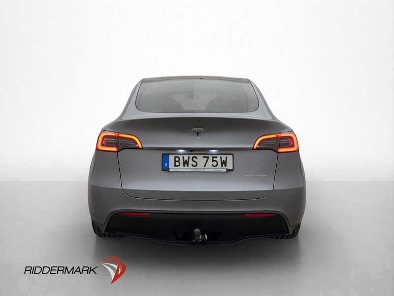 Tesla Model Y bild 8