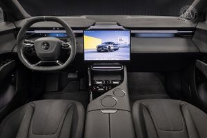 Lotus Eletre bild 8