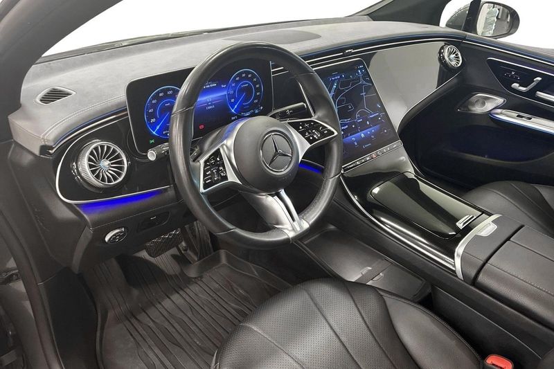 Mercedes EQE300 bild 6