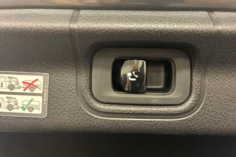 Mercedes EQE300 bild 26