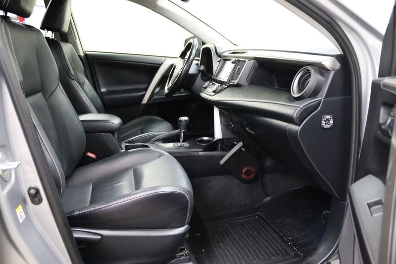 Toyota RAV4 bild 14