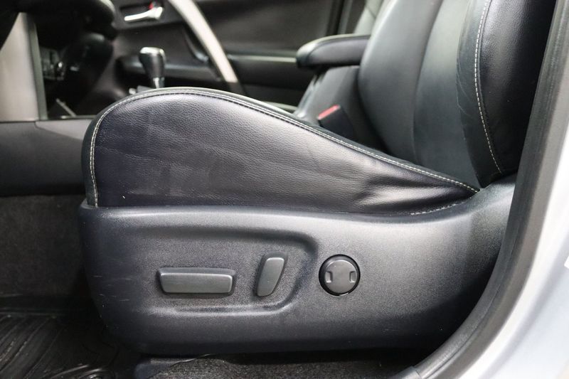 Toyota RAV4 bild 12