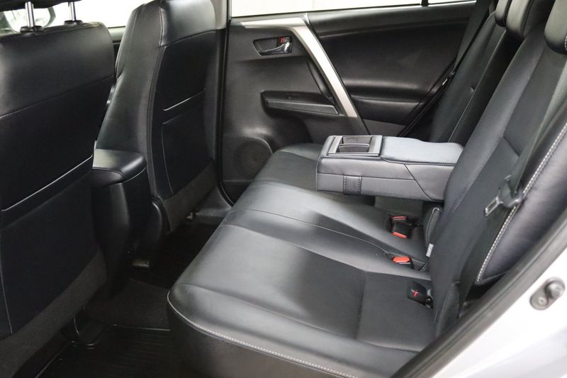 Toyota RAV4 bild 13