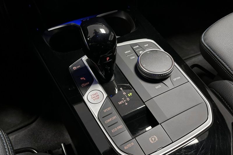 BMW 118 bild 11