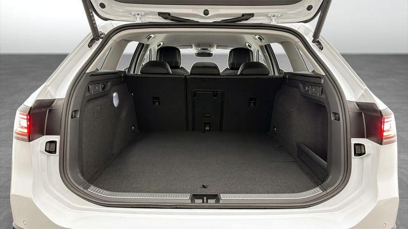 Volkswagen Passat bild 12