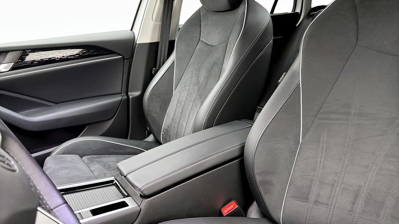 Volkswagen Passat bild 8