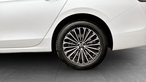 Volkswagen Passat bild 6