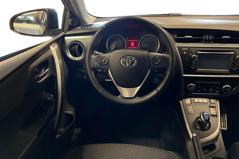 Toyota Auris bild 11