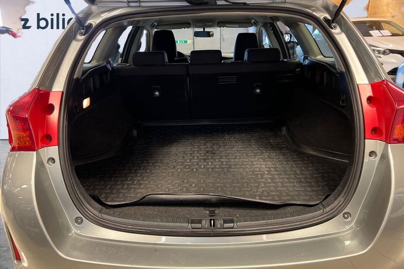 Toyota Auris bild 12