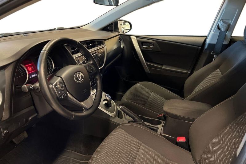 Toyota Auris bild 14