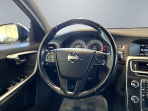 Volvo V60 bild 8