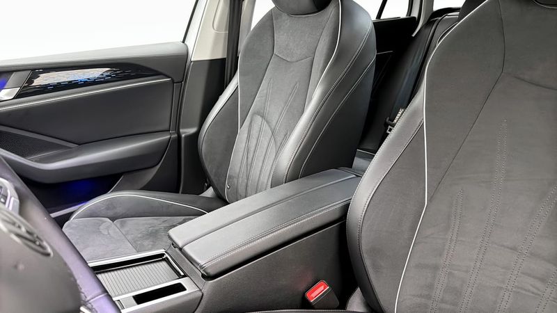 Volkswagen Passat bild 8